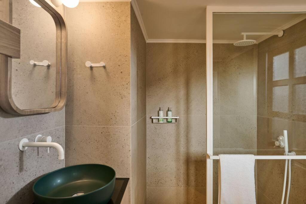 Kaizen Chania - New Central Apartment Just 350M Away With Private Jacuzzi And Free Parking! Exterior foto