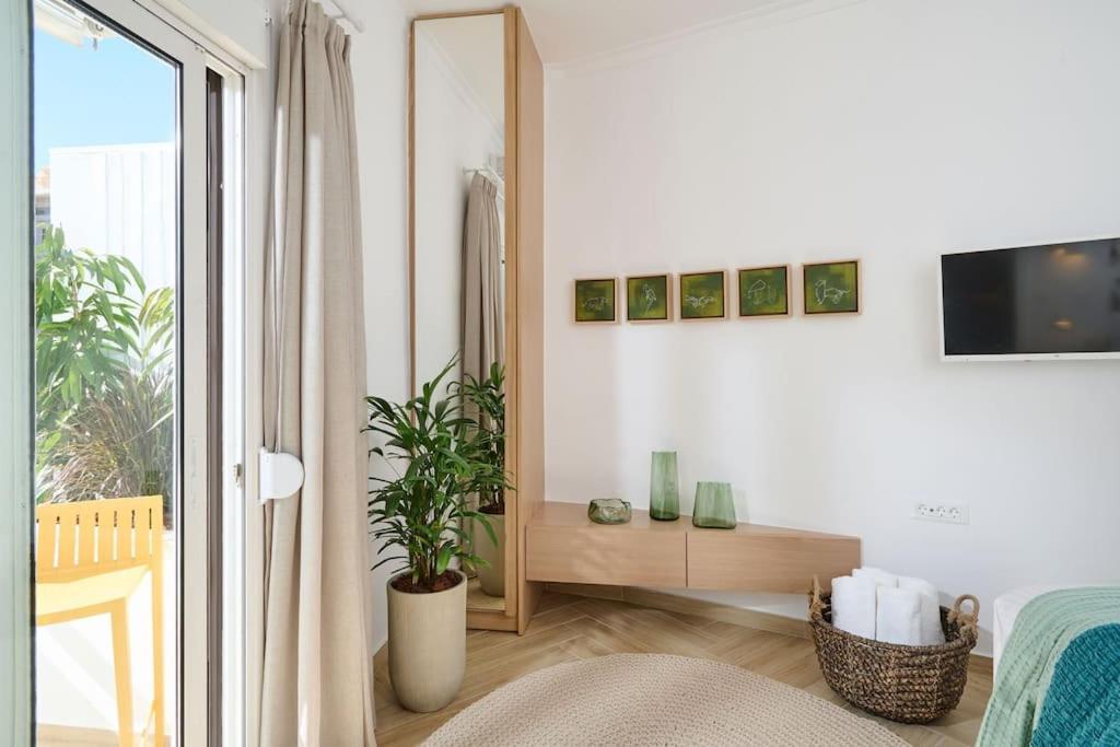 Kaizen Chania - New Central Apartment Just 350M Away With Private Jacuzzi And Free Parking! Exterior foto