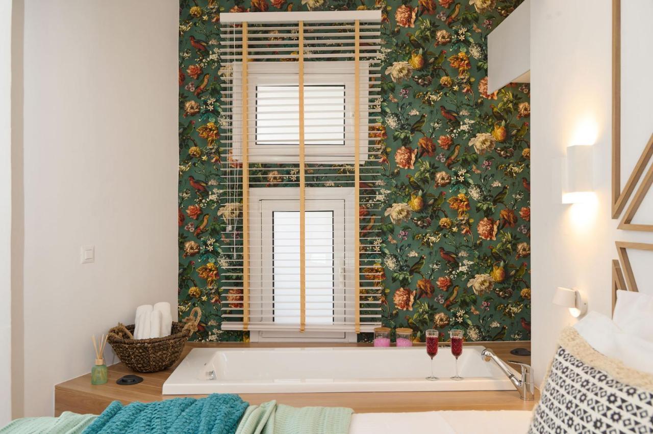 Kaizen Chania - New Central Apartment Just 350M Away With Private Jacuzzi And Free Parking! Exterior foto