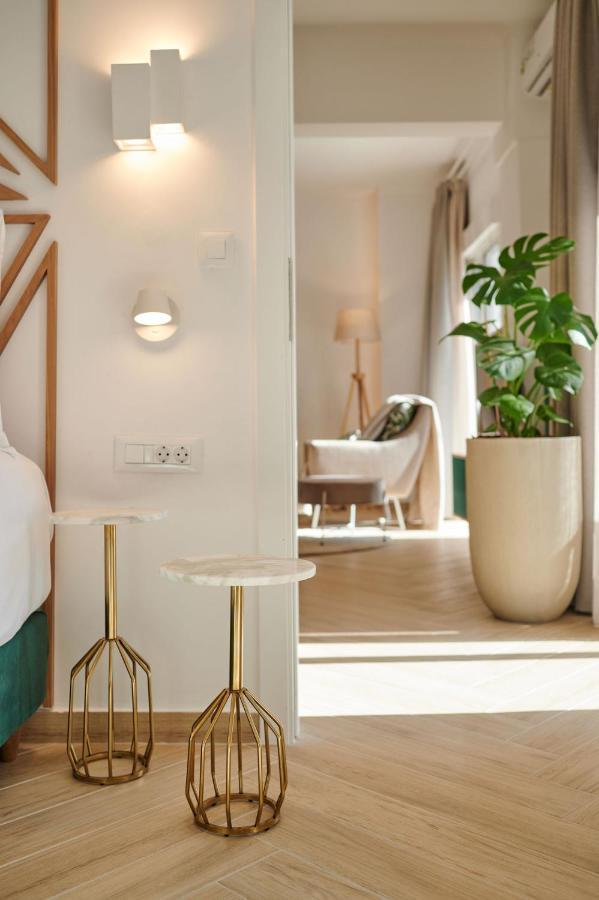 Kaizen Chania - New Central Apartment Just 350M Away With Private Jacuzzi And Free Parking! Exterior foto
